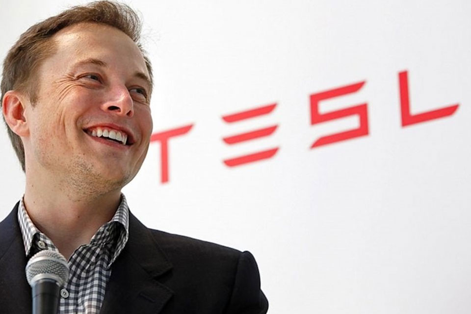 Imagem de Como Elon Musk fez US$ 580 milhões desaparecerem da Samsung com um tweet no tecmundo
