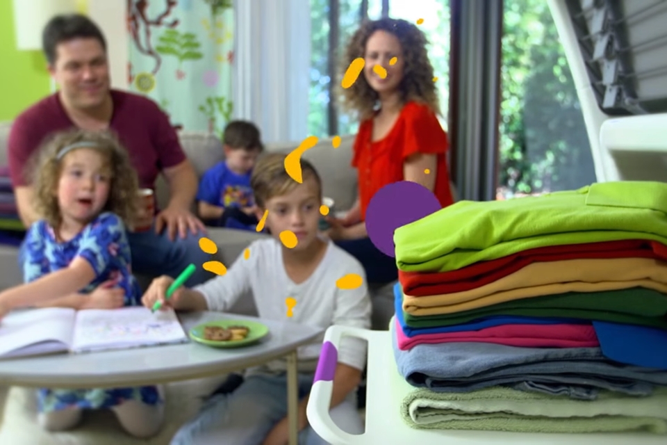 Imagem de FoldiMate: a máquina que dobra e desamassa suas roupas para você no tecmundo