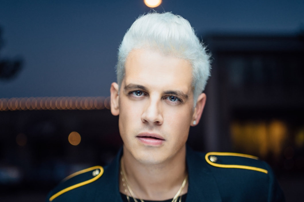 Imagem de Conheça Milo Yiannopoulos, o homem que foi banido para sempre do Twitter no tecmundo