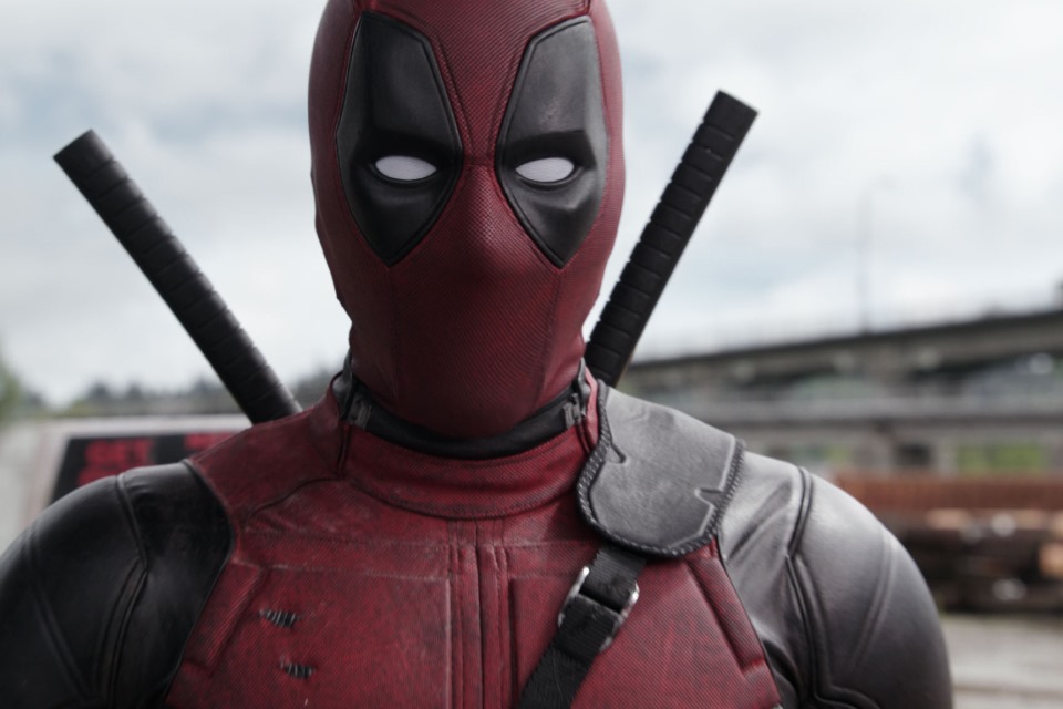 Imagem de Deadpool invade Guerra Civil e conhece Homem-Aranha em vídeo criado por fã no tecmundo