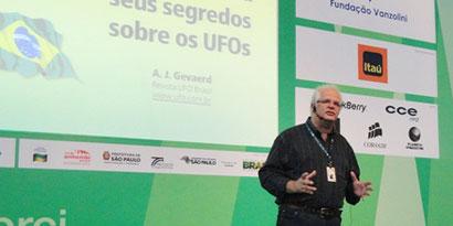Imagem de OVNIs: as verdades por trás das aparições no Brasil no site TecMundo