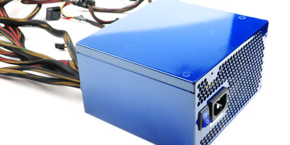Imagem de O que é uma fonte de energia e como ela é por dentro no site TecMundo