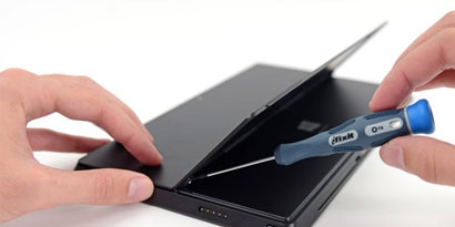 Imagem de Site revela detalhes sobre o interior do Surface Pro 2 no site TecMundo
