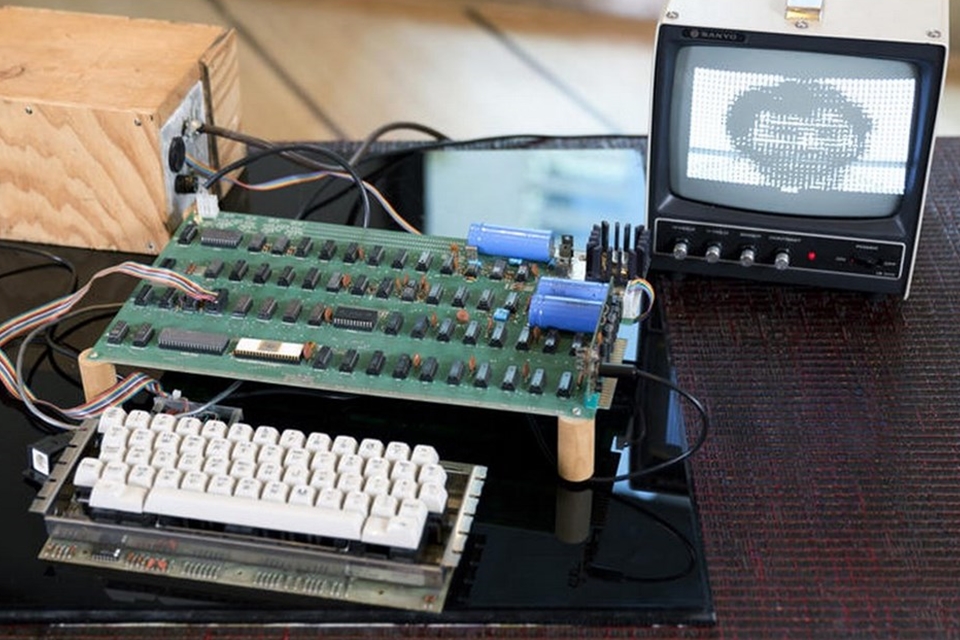 Imagem de Apple-1 é vendido por US$ 905 mil para museu dos EUA no site TecMundo