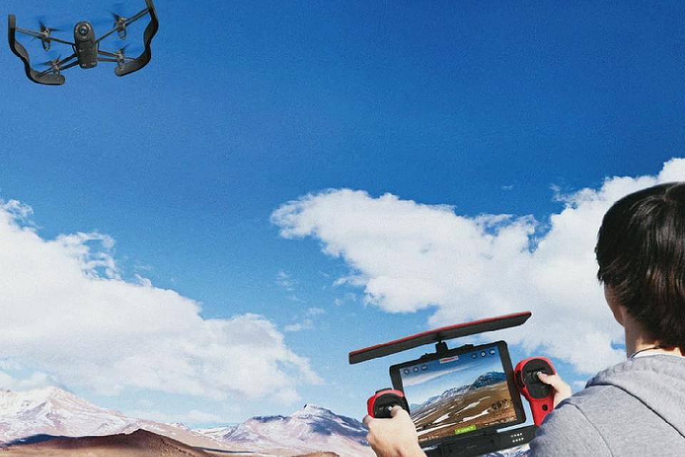 Imagem de Parrot Bebop Drone será lançado em dezembro por US$ 500 no site TecMundo