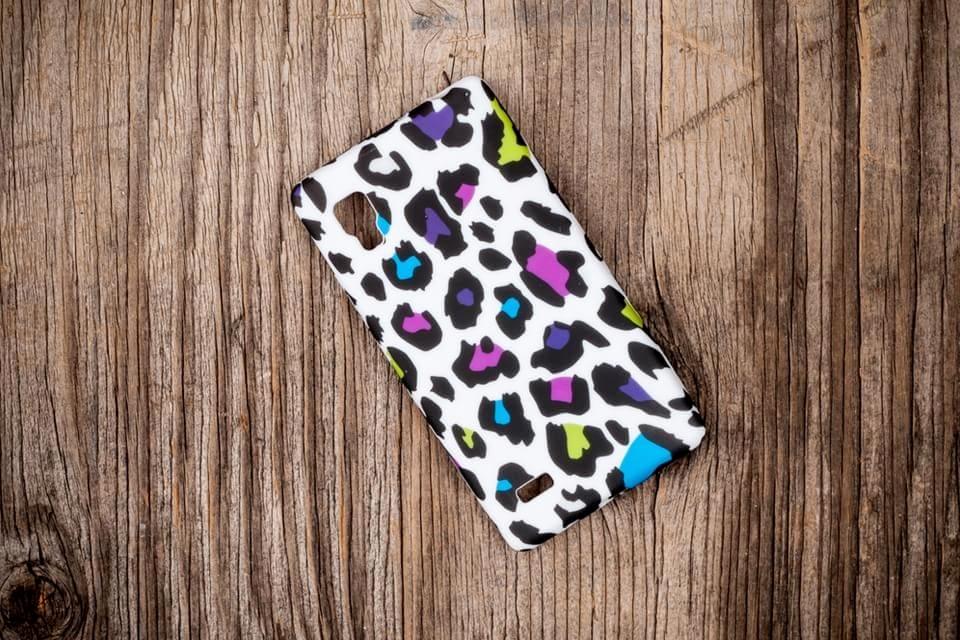 Imagem de Já pensou em ter uma capa personalizada para o seu smartphone ou tablet? no site TecMundo