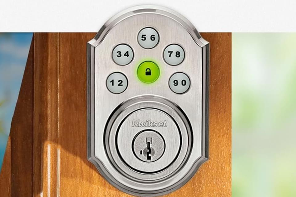 Imagem de Que tal abrir e fechar a porta de sua casa remotamente através do celular? no site TecMundo