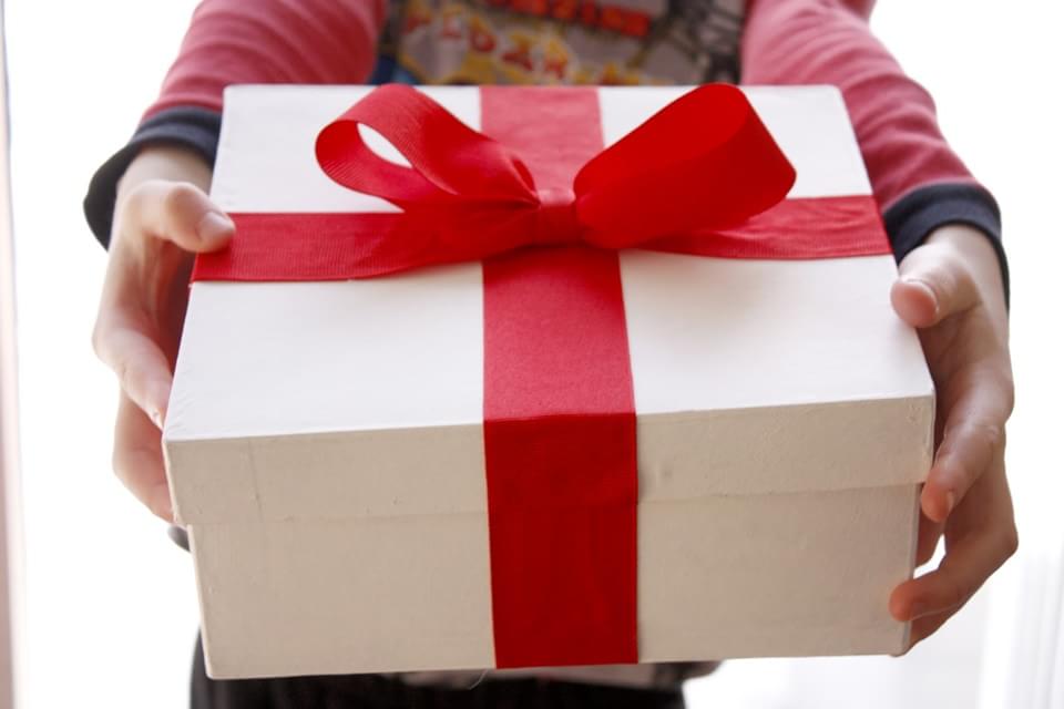 Imagem de Desenvolvedor de apps paga a hipoteca dos pais como presente de Natal no site TecMundo