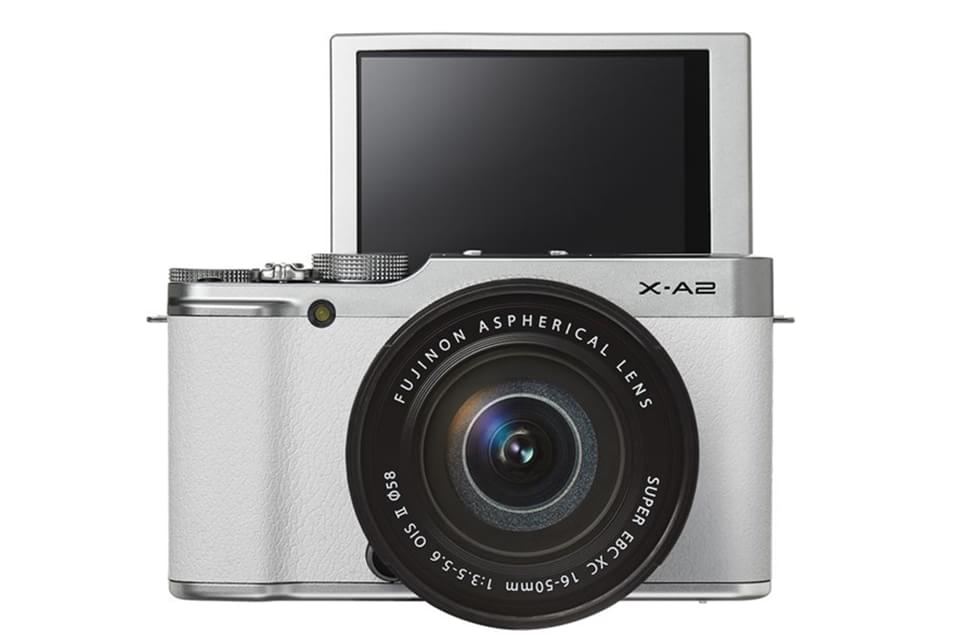 Imagem de Fujifilm: com visor móvel, X-A2 é a nova câmera dedicada a fãs de selfies no site TecMundo