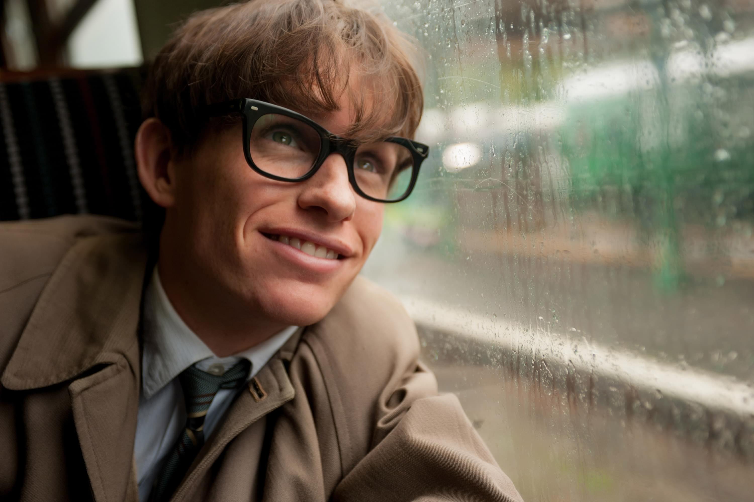 Imagem de Assistimos ao filme “A Teoria de Tudo”, um drama sobre Stephen Hawking no site TecMundo
