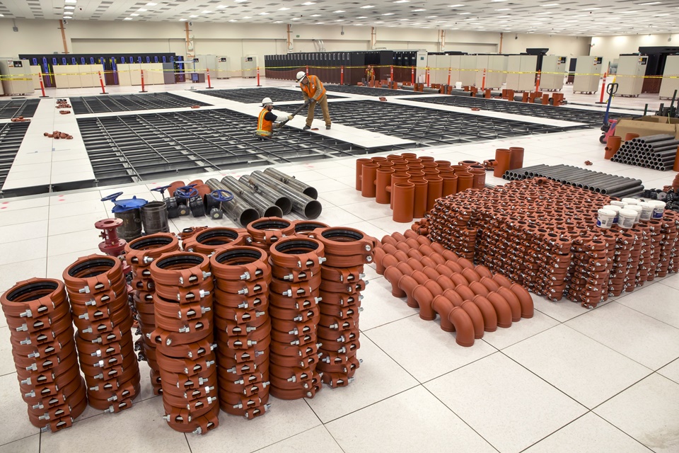 Imagem de Foto mostra sistema de arrefecimento do supercomputador Trinity no site TecMundo