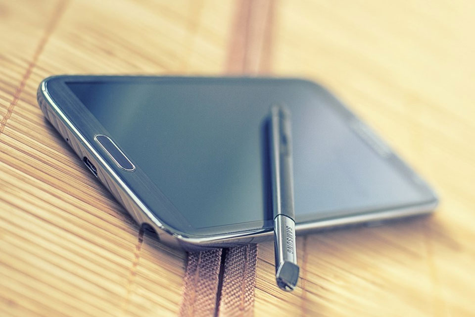 Imagem de Policial salvo por um Galaxy Note 2 em tiroteio vai ganhar aparelho novo no site TecMundo