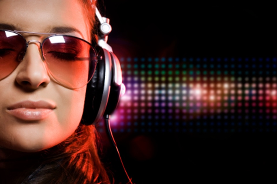 Imagem de Venda de músicas via streaming bate a de CDs pela primeira vez nos EUA no site TecMundo