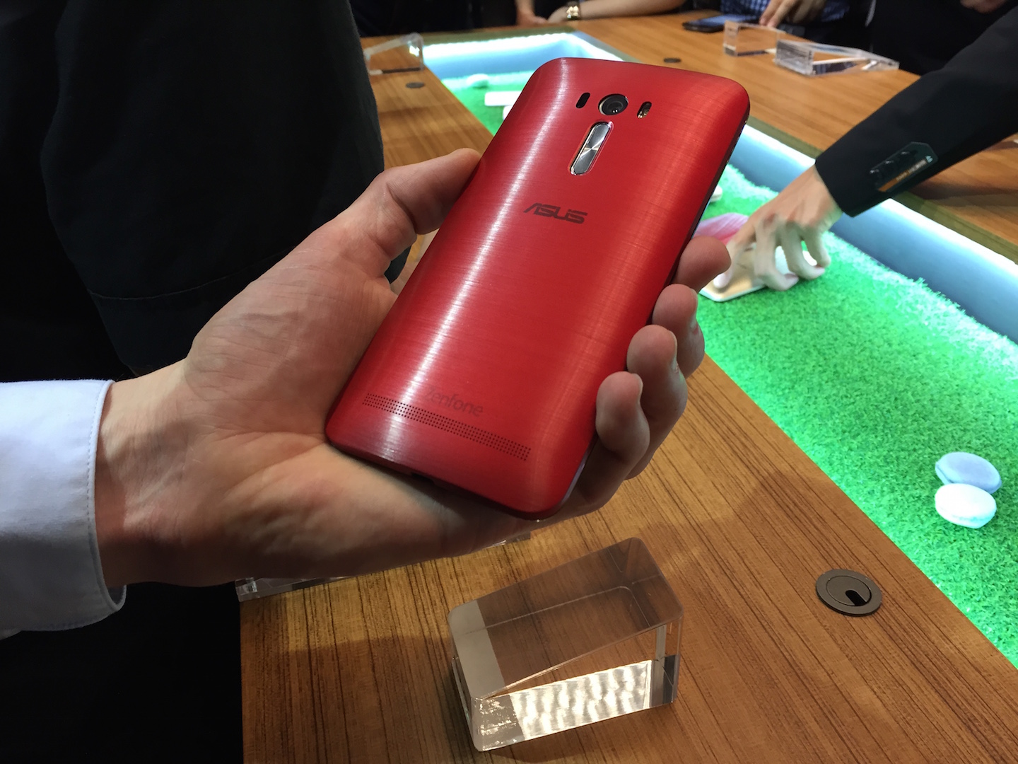 Imagem de ASUS anuncia Zenfone Selfie, com câmera frontal de 13 megapixels no tecmundo