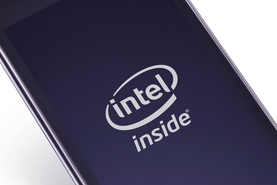 Imagem de Intel mostra protótipo de smartphone com câmera 3D RealSense no tecmundo