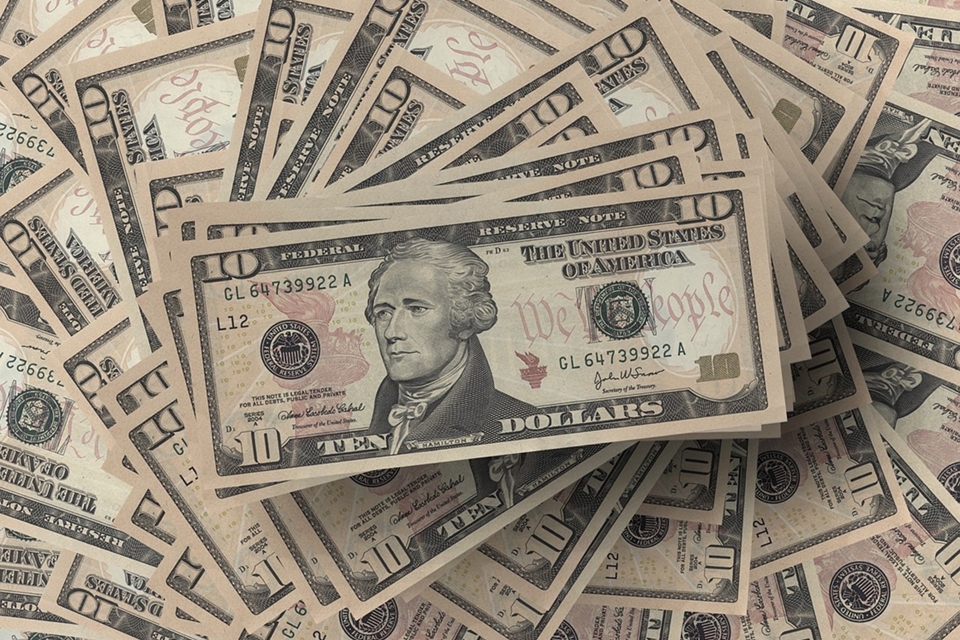 Imagem de Bilionário dá bônus de R$ 390 mil para cada um dos seus 1.400 funcionários no tecmundo