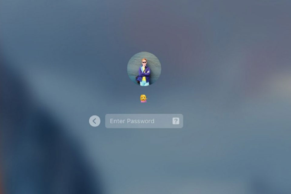 Imagem de Não seja esse cara: rapaz coloca emoji como senha e trava conta no tecmundo