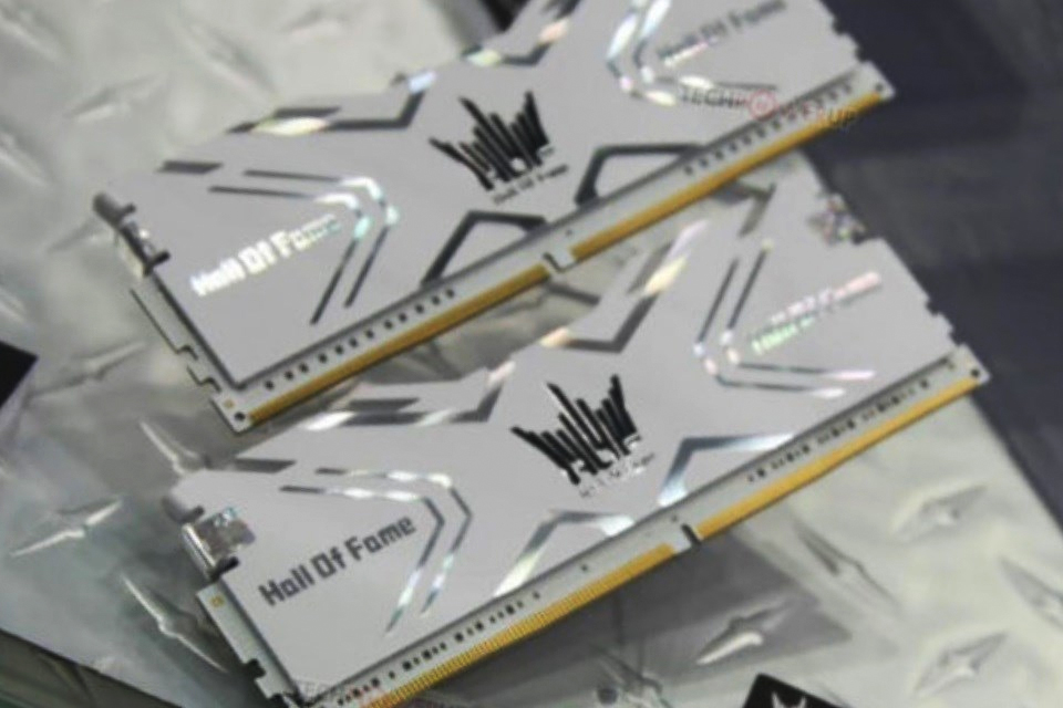 Imagem de É muito poder! Galax anuncia memória DDR4 com clock de 4.000 MHz no tecmundo
