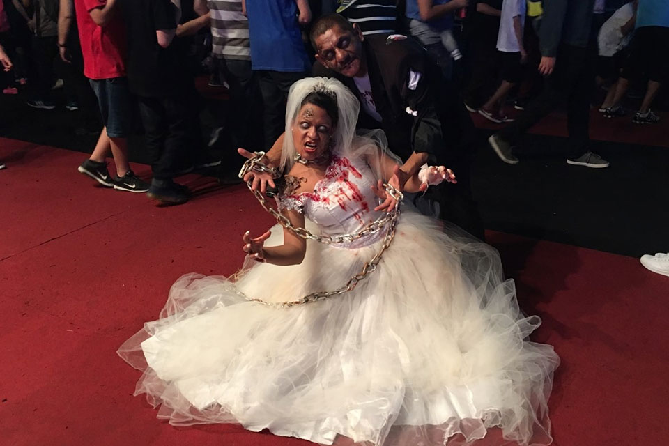 Imagem de Fim de semana lotado de cosplays incríveis na BGS 2016; confira tudo no tecmundo