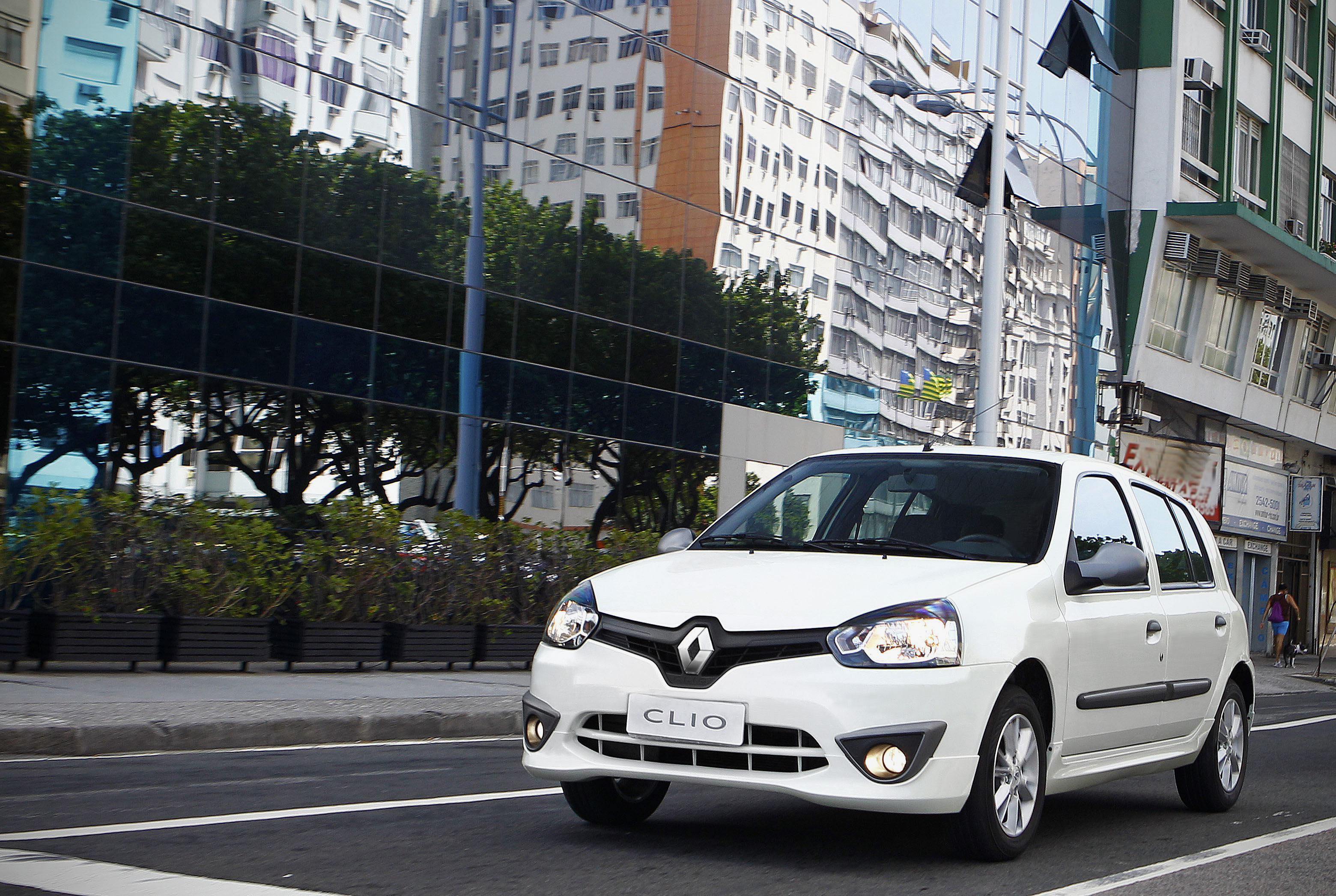 Imagem de 17 anos de Clio: Renault encerra oficialmente a produção de seu hatch no tecmundo