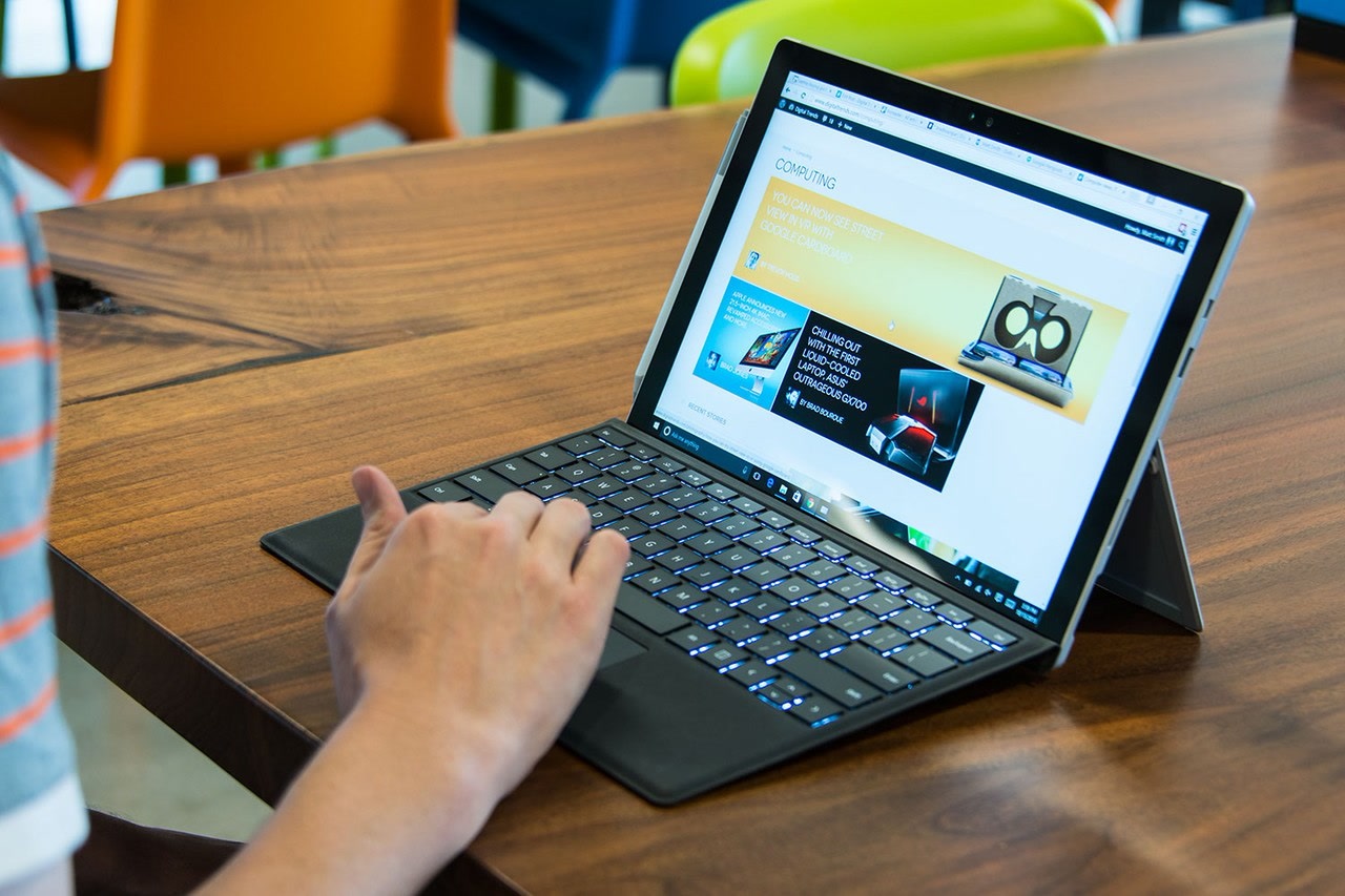 Imagem de Microsoft pode estar preparando nova caneta especial para o Surface Pro 5 no tecmundo