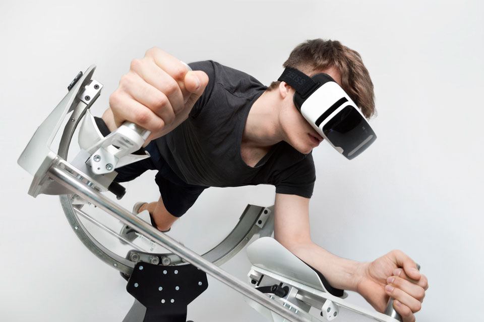 Imagem de Simulador de voo combina realidade virtual com exercícios físicos no tecmundo