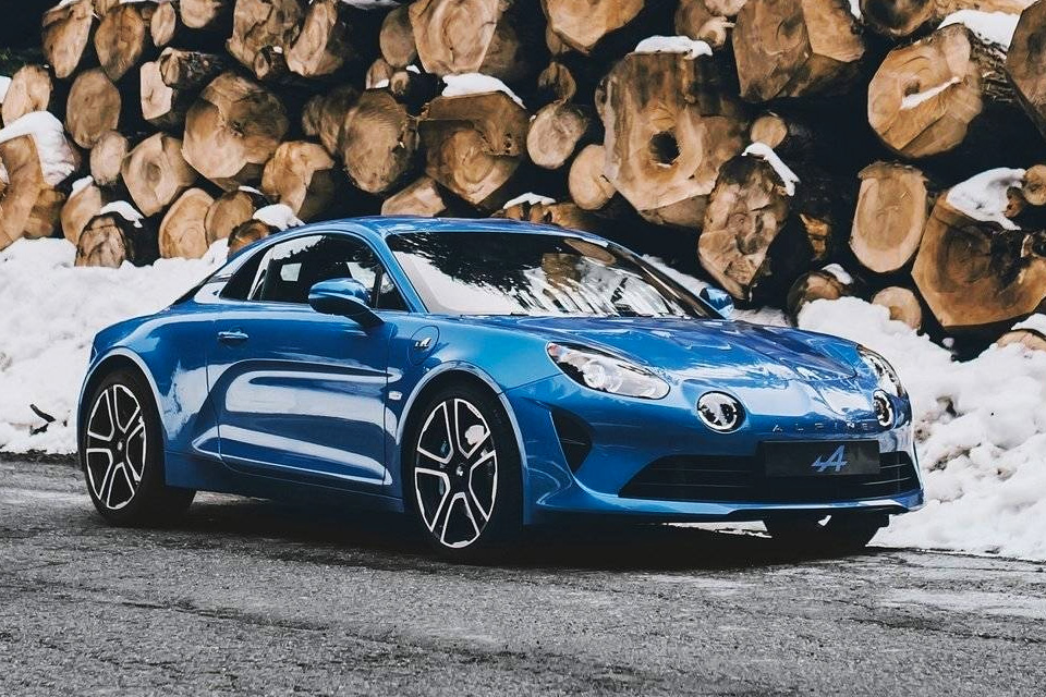 Imagem de A versão revisitada do Alpine A110 é um presente dos deuses dos carros no tecmundo