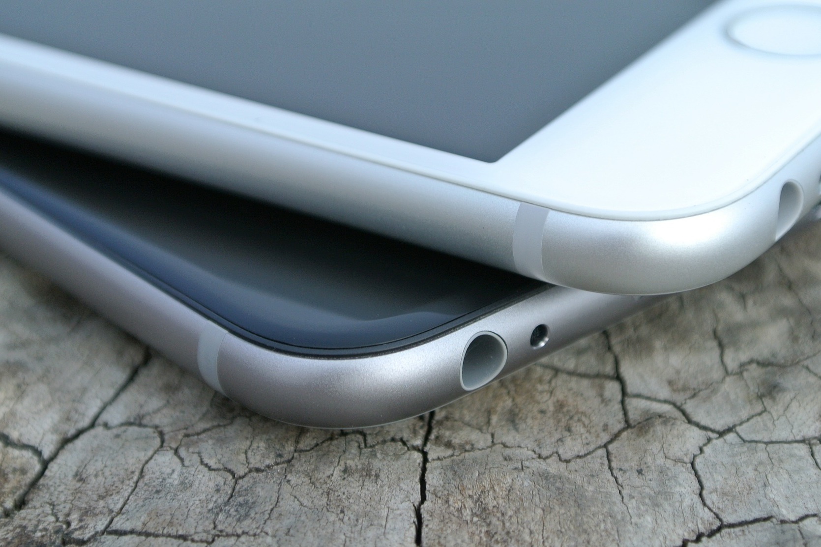 Imagem de Fotos mostram os moldes dos novos iPhone 7s, iPhone 7s Plus e iPhone 8 no tecmundo