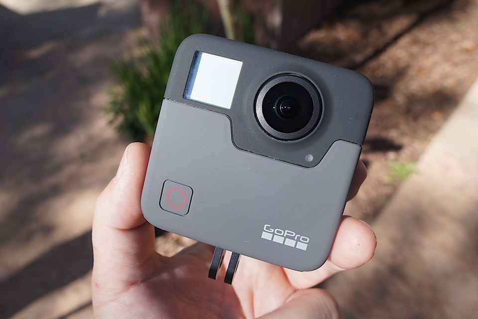 Imagem de GoPro Fusion: conheça mais sobre a câmera que captura 360 graus de ação no tecmundo
