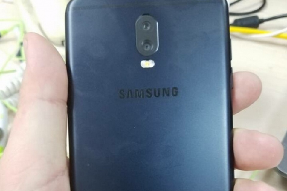 Galaxy J7 (2017)