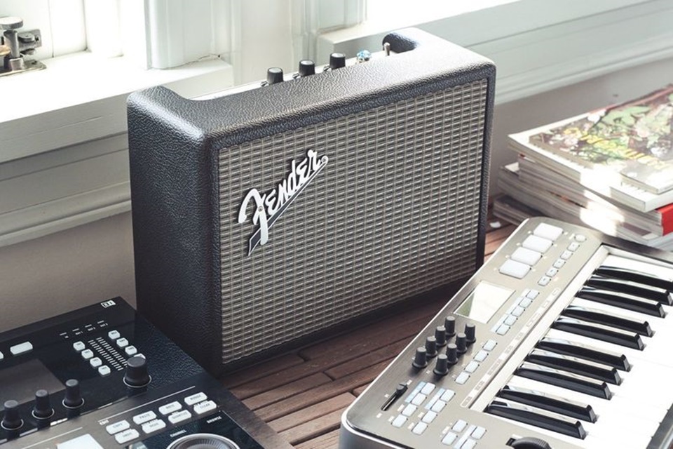 Fender