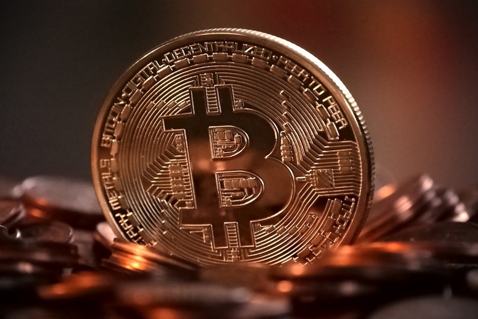 Imagem de Homem que diz ser o criador da bitcoin "ressurge" com nova moeda no tecmundo
