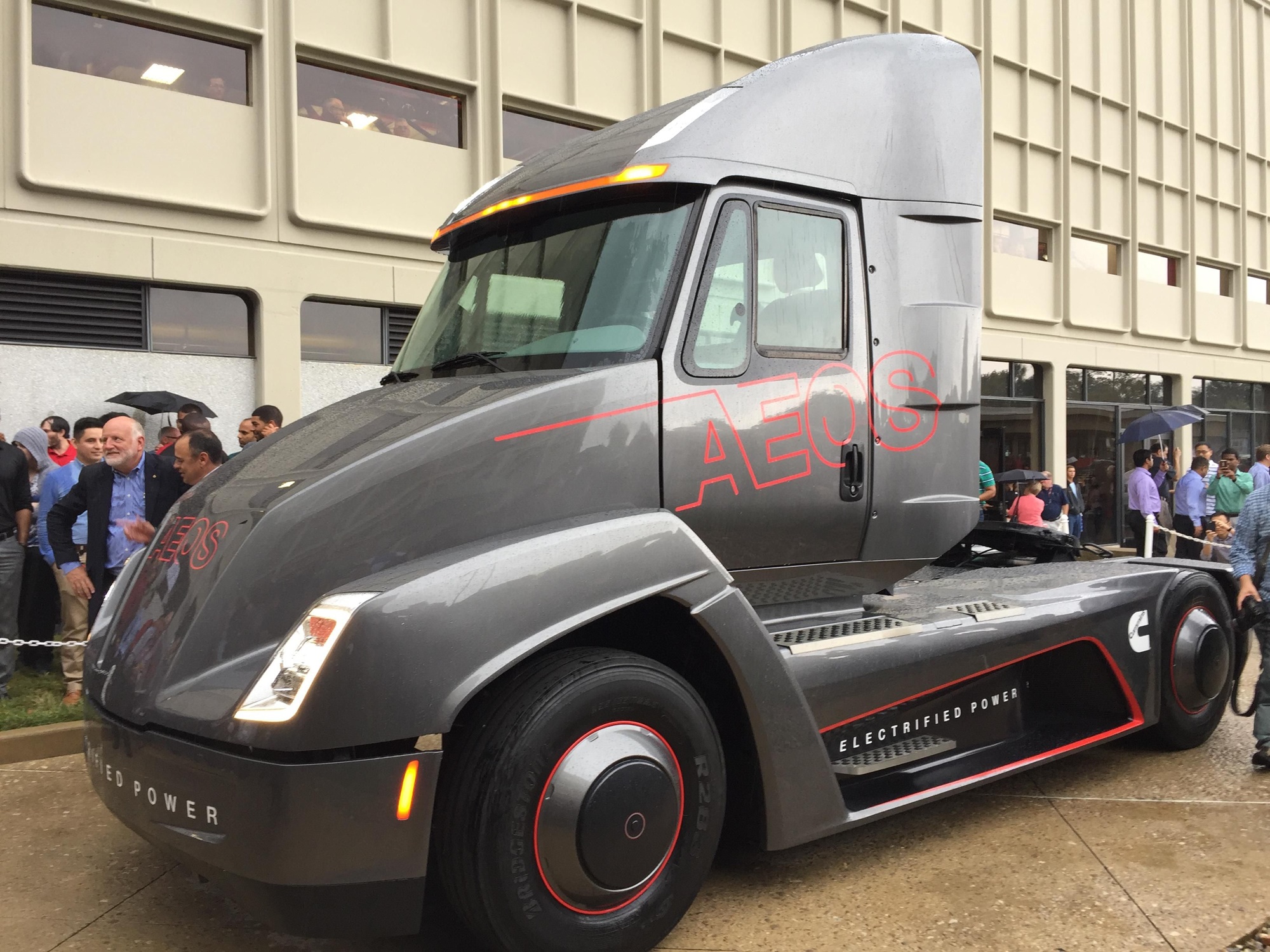 Imagem de Cummins apresenta caminhão elétrico para rivalizar com a Tesla no tecmundo