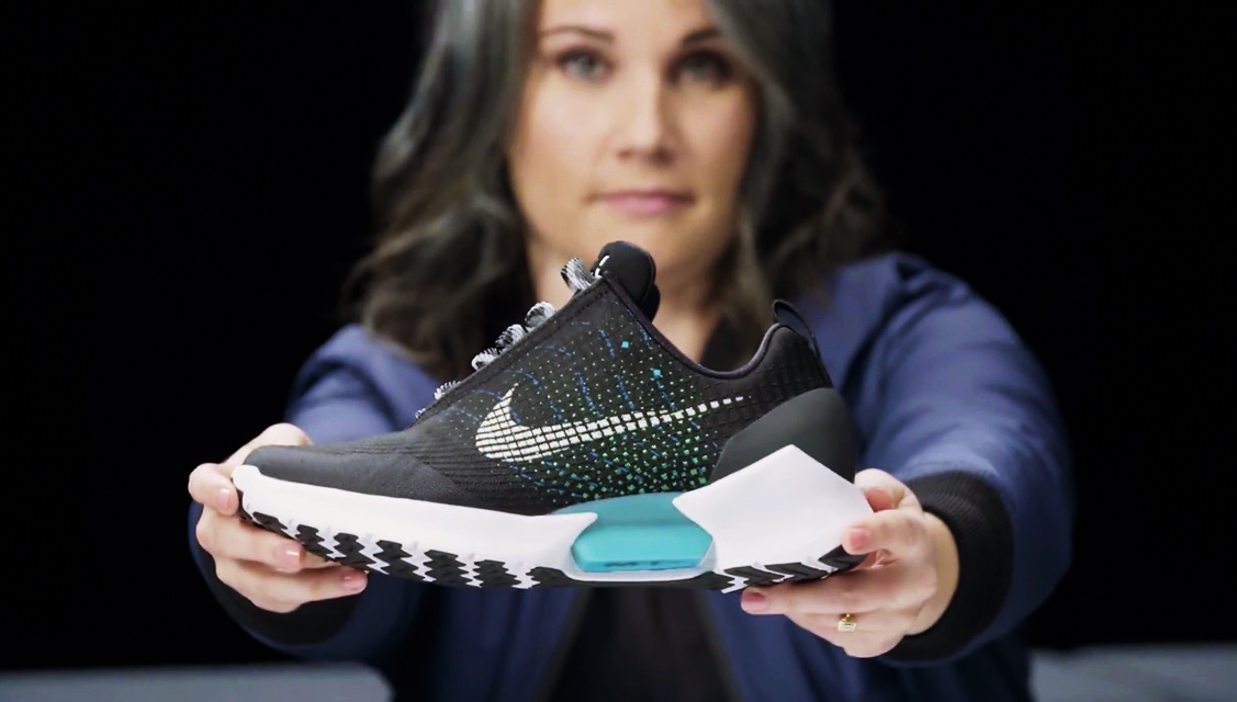 Imagem de O que a Nike e a Tesla têm em comum? Em breve, uma engenheira geek no tecmundo