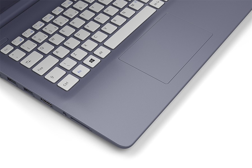 Imagem de Vaio C14 começa a ser vendido no Brasil por preços a partir de R$ 1.999 no tecmundo