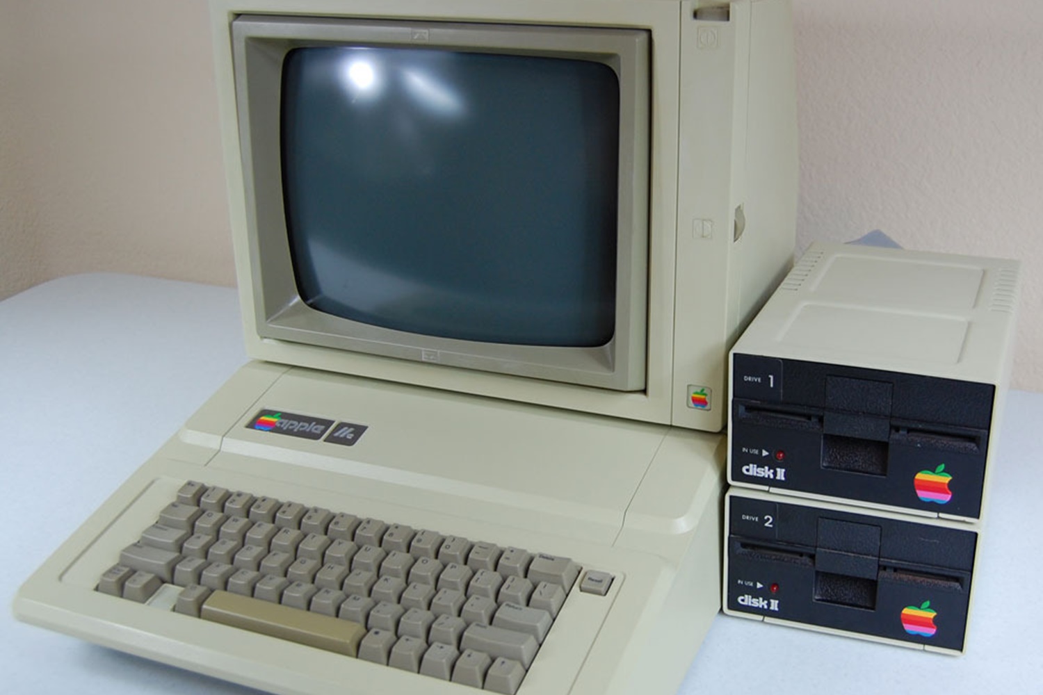Imagem de Entenda como computadores atuais são “mais lentos” que um Apple IIe de 1981 no tecmundo