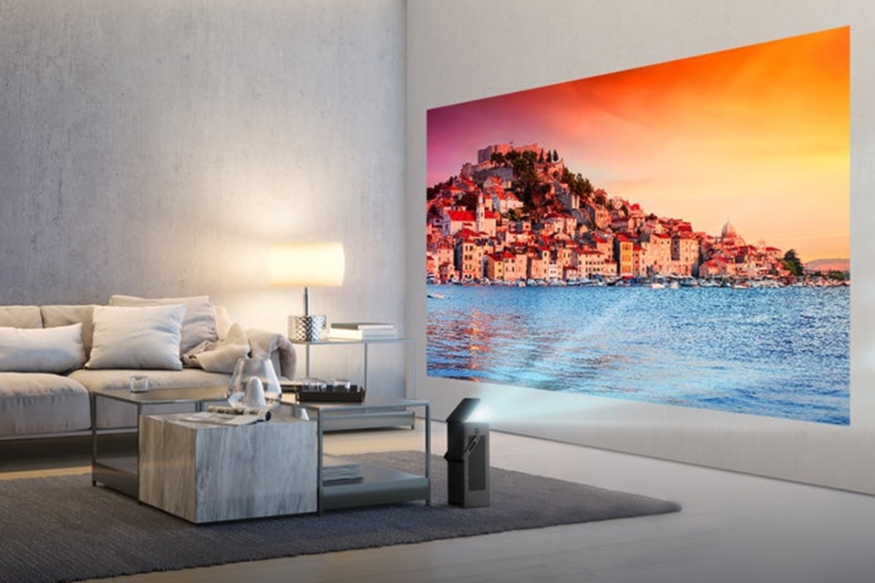Imagem de Este pequeno projetor da LG consegue gerar imagens 4K de 150 polegadas no tecmundo