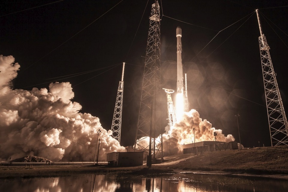 Imagem de "Carga secreta" da SpaceX, satélite espião teria falhado e caído na Terra no tecmundo