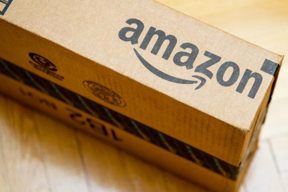 Imagem de Amazon gera polêmica ao patentear pulseira para usar em seus funcionários no tecmundo