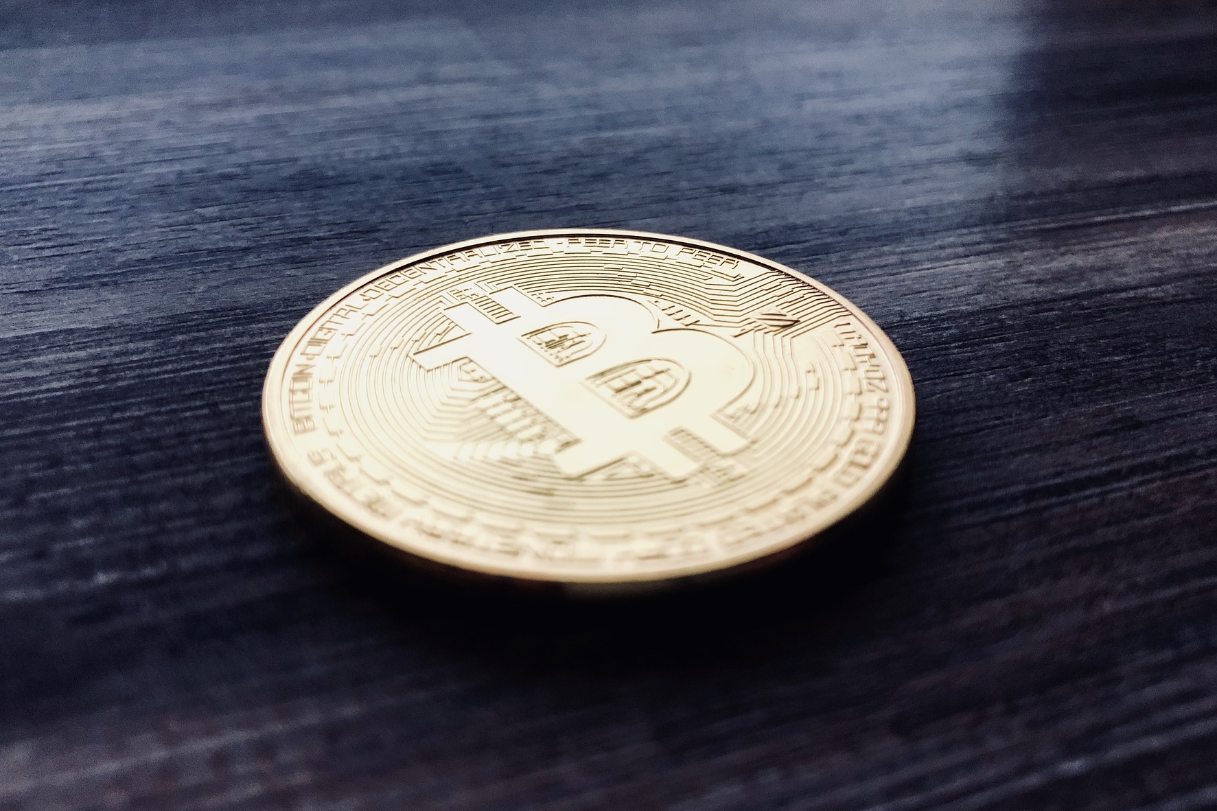 Imagem de Edward Snowden acusa NSA de tentar rastrear usuários de bitcoin no tecmundo