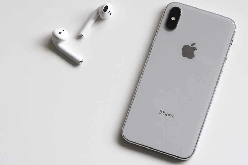 Imagem de Sucessor do iPhone X deve custar mais de US$ 1.000 no tecmundo
