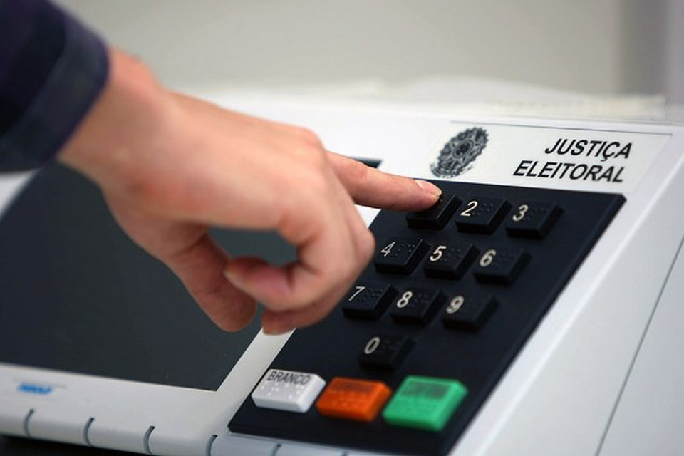 Imagem de Site da UFMG identifica bots para evitar desinformação durante as eleições no tecmundo