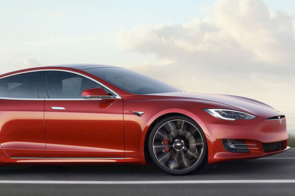 Imagem de Tesla libera recurso que estaciona o carro sozinho para o Model 3 no tecmundo