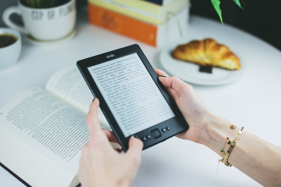 Imagem de 10 e-books gratuitos para tirar as dúvidas sobre a carreira em tecnologia no tecmundo