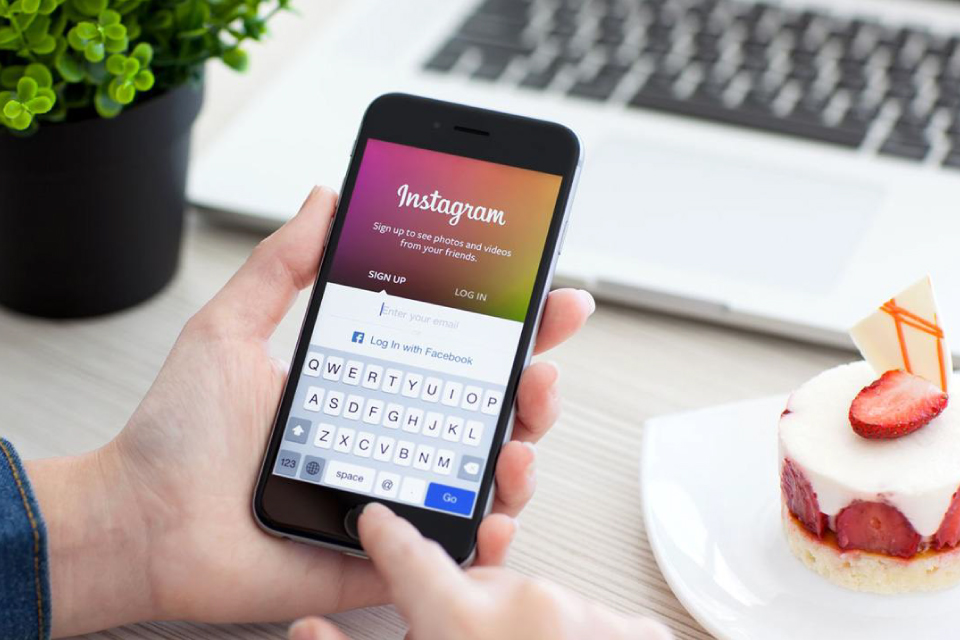 Imagem de Aprenda deixar de seguir vários usuários de uma vez só no Instagram no tecmundo
