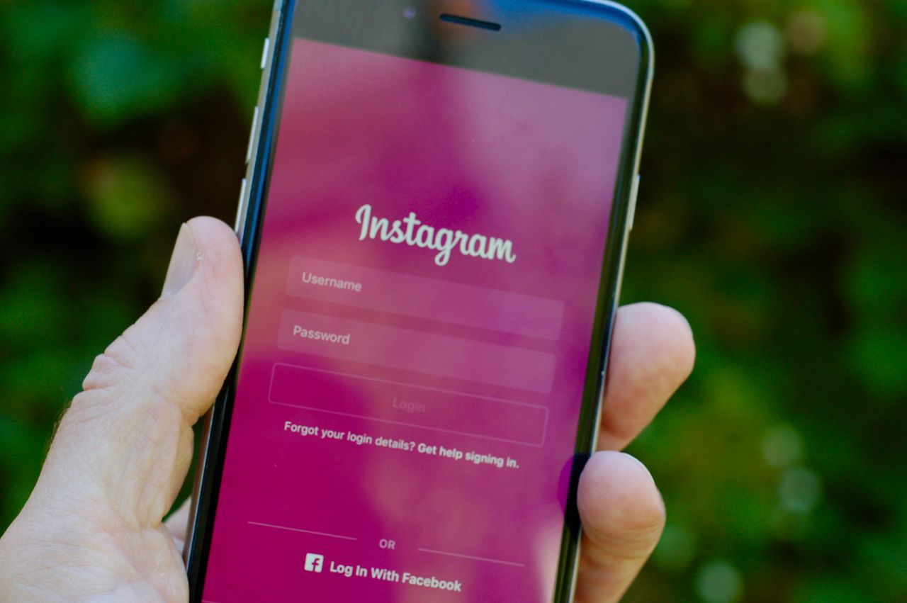 Imagem de Não, você não vai virar um influenciador da Adidas no Instagram no tecmundo