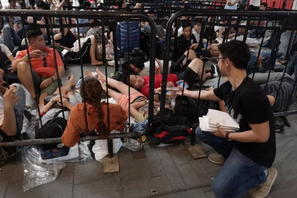 Imagem de Huawei distribui baterias portáteis em filas de lojas da Apple no tecmundo