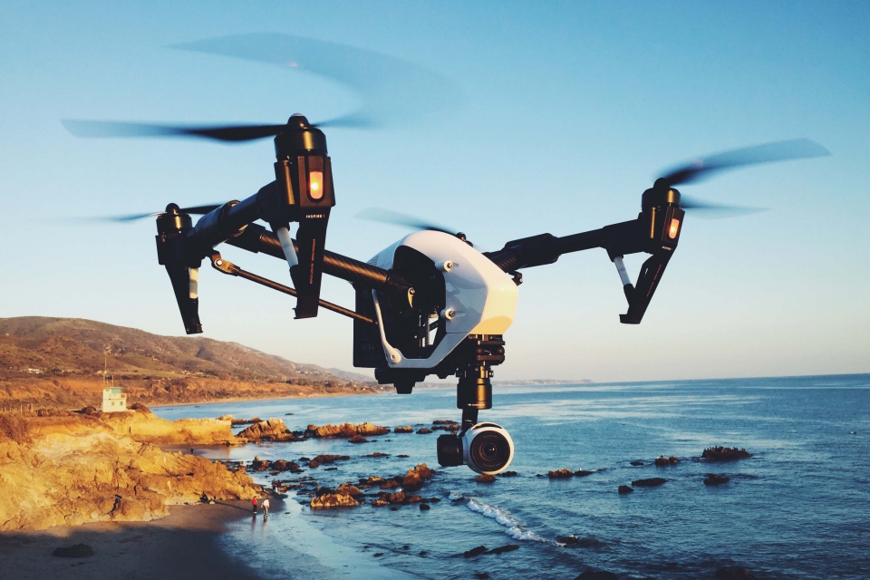 Imagem de Indemnis cria sistema de segurança para drones, com paraquedas no tecmundo