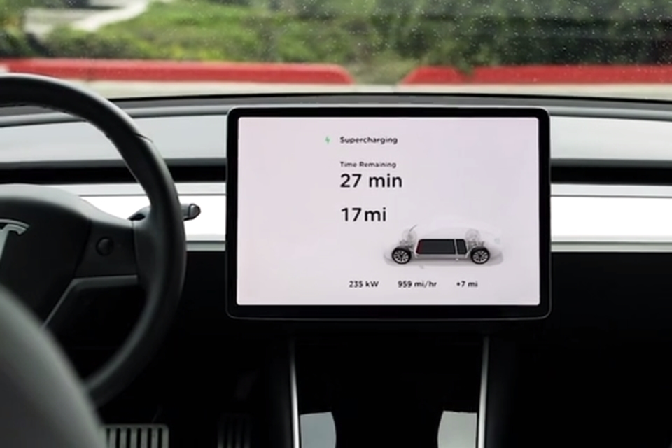 Imagem de Tesla lança supercarregador para carros elétricos no tecmundo