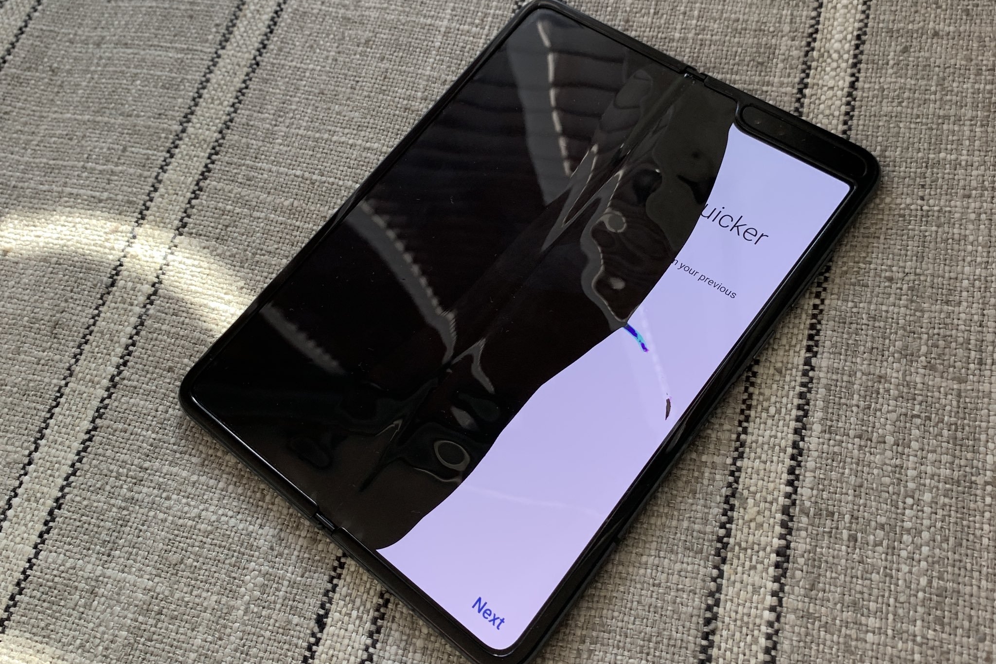 Imagem de Alguns Galaxy Fold enviados para review quebraram com poucos dias de uso no tecmundo